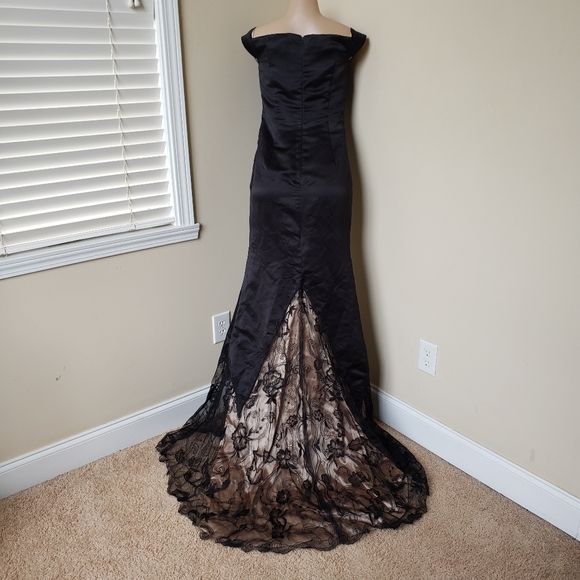 LUNAMIS Off-the-Shoulder Black Mermaid  Dress - Picture 6 of 11